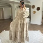 KOL ETEK UCU PARÇA KUMAŞ İP DESENLİ UZUN PAMUK ELBİSE - BEJ