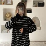 KOL KAT DÜĞME ÇİZGİLİ SALAŞ KAZAK - SİYAH