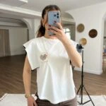 KOL RENK PARÇA PUL İŞLEME PAMUK TİŞÖRT - EKRU-KAHVE