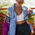 KOL YAZILI SAÇAKLI TRİKO KOT CEKET - MAVİ