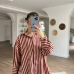 KUMAŞ DÜĞME ÇİZGİLİ GENİŞ MANŞET OVERSİZE VİSKON GÖMLEK - BORDO CAMEL