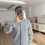 KUMAŞ DÜĞME TEK CEP ÇİZGİLİ PAMUK GÖMLEK - LACİVERT