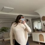 MADONNA YAKA ÜÇGEN KESİM KAZAK - VANİLYA