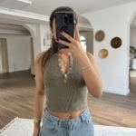 METAL DÜĞME BİSİKLET YAKA PAMUK CROP - HAKİ