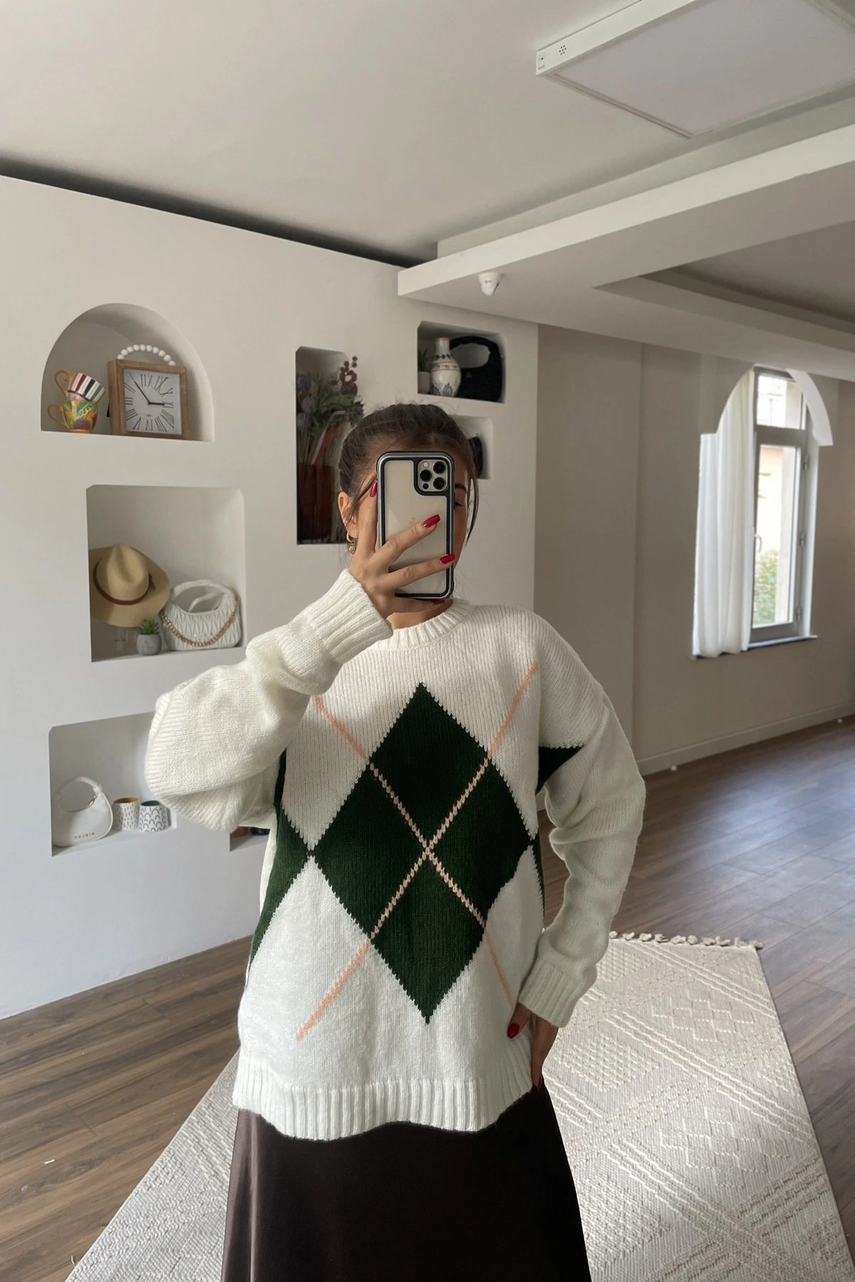 MNG BAKLAVA DESEN SALAŞ KAZAK - EKRU-YEŞİL - Görsel 1