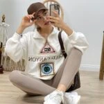 NAKIŞLI DİK YAKA FERMUARLI SWEAT - EKRU