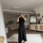 OMUZ PİLE ASİMETRİK  YAN YIRTMAÇ  MAXİ ELBİSE - SİYAH