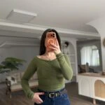 ÖN ARKA BÜZGÜ PARMAK GEÇME OMUZ AÇIK BLUZ - AÇIK HAKİ