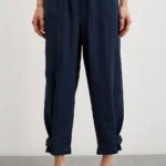 ÖN ARKA DİKİŞ PAÇA DÜĞME DETAY PAMUK PANTOLON - LACİVERT