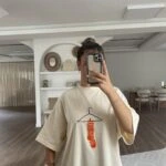 ÖN ASKI NAKIŞ HAVLU DETAY SALAŞ PAMUK TİŞÖRT - BEJ