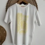 ÖN ÇİÇEK BAKI LOVE YAZI PAMUK TİŞÖRT - EKRU