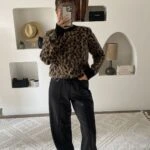 ÖN DİKİŞ ÖRME DERİ GÖRÜNÜMLÜ BOL PAÇA PANTOLON - SİYAH