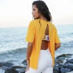 ÖN NAKIŞLI SIRT ÖRME VE DEKOLTE TİŞÖRT - TURUNCU