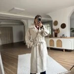 SIRT KAPAK ASTARLI BRİTLİ UZUN PAMUK TRENÇ - BEJ