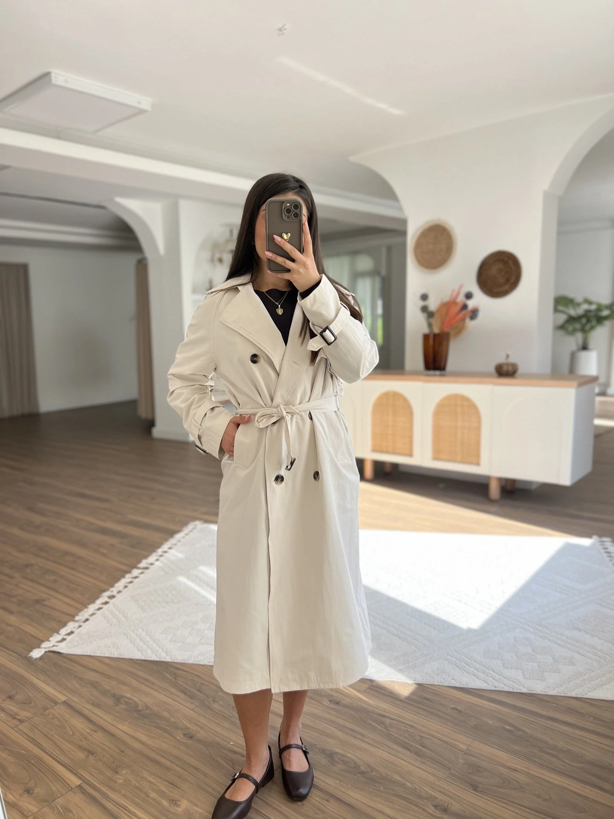 SIRT KAPAK KRUVAZE REGLAN KOL UZUN VİSKON TRENÇ - TAŞ - Görsel 1