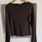 TAM FERMUAR UZUN KOL PAMUK LİKRA BLUZ - KOYU KAHVE