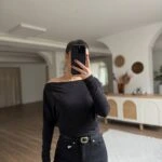 TEK OMUZ DÜŞÜK YARASA KOL VİSKON BLUZ - SİYAH