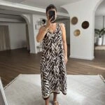 V YAKA CEPLİ DESENLİ VİSKON ELBİSE - ZEBRA