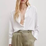 V YAKA DOKULU VİSKON GÖMLEK - BEYAZ