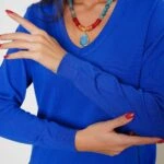 V YAKA KOL AJUR DETAY VİSKON TRİKO - SAKS