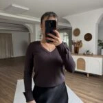 V YAKA KOL YIRTMAÇ VİSKON KAZAK - KOYU KAHVE