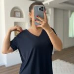 V YAKA LAZER KESİM LİKRALI  MODAL TİŞÖRT - SİYAH