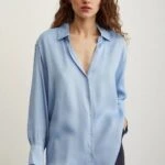 V YAKA VİSKON SATEN GÖMLEK - MAVİ