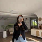 YAKA KEMER CEP DETAY ÖN FERMUARLI BLUZ - SİYAH