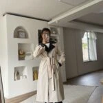 YAKA VE KOL ÇİFT RENK SIRT KAPAK VİSKON TRENÇ - TAŞ