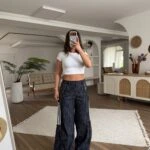 YAN ŞERİT PUL VE GÜPÜR DETAY ARKA BEL LASTİK GENİŞ PAÇA PANTOLON - MAVİ