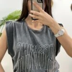 YIKAMALI PÜSKÜL TAŞLI SIFIR KOL TİŞÖRT - ANTRASİT