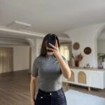 YÜKSEK YAKA LİKRALI VİSKON TİŞÖRT - ANTRASİT