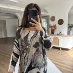 ZEBRALI MANDALA DESEN KAYIK YAKA VİSKON TRİKO - EKRU